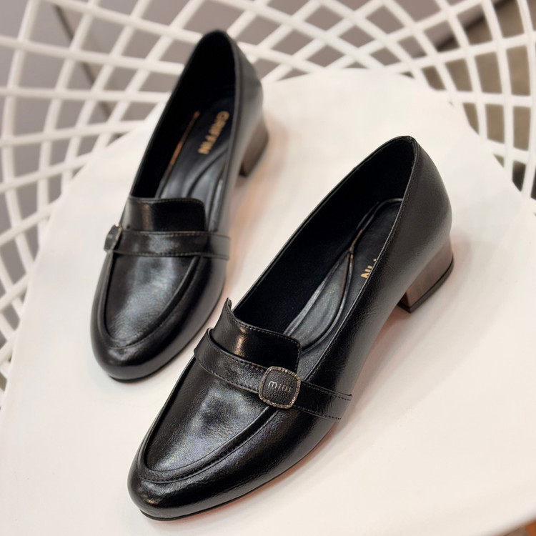 کفش زنانه مجلسی مدل گاندی طرح میو میو پاشنه 2 سانت چوبی