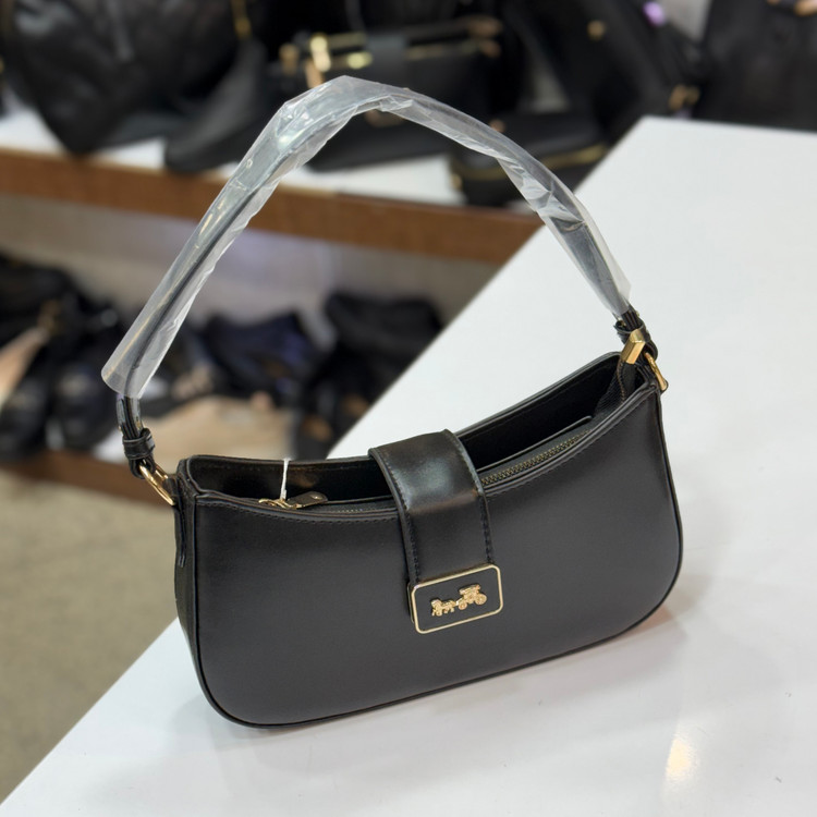 کیف زنانه مجلسی مدل coach با کیفت